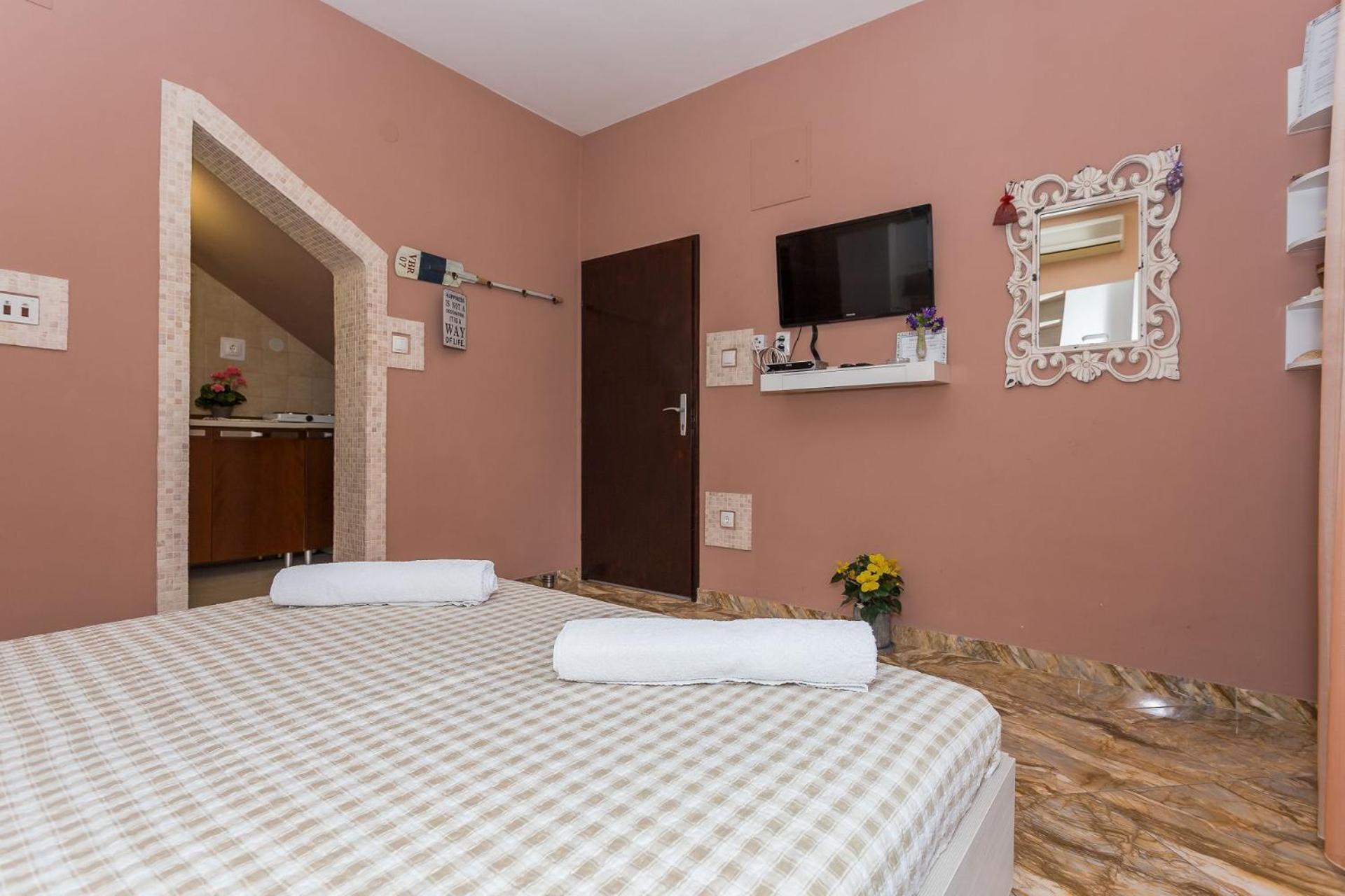 Apartments Verica - 15 M From Beach Krilo Eksteriør bilde