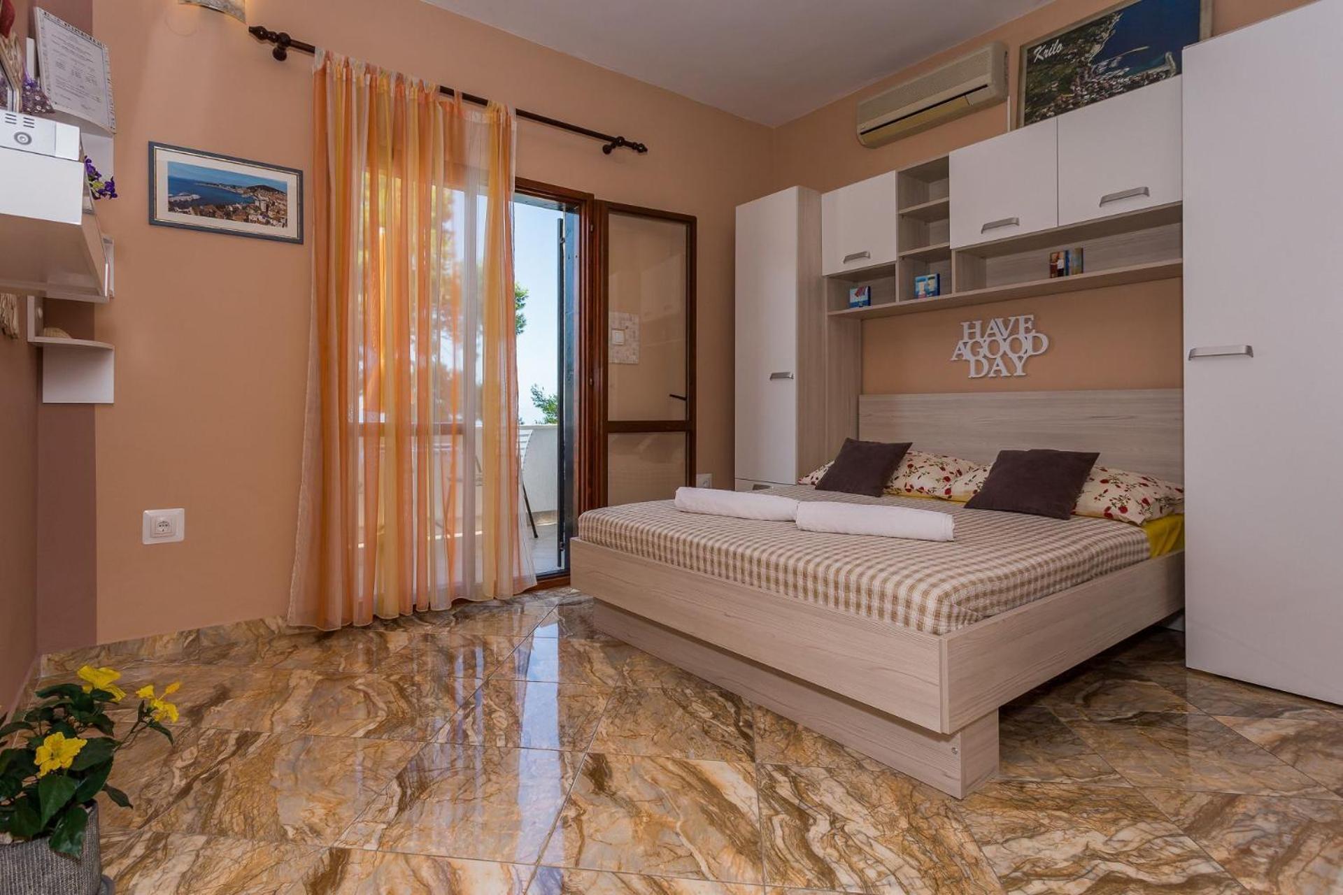 Apartments Verica - 15 M From Beach Krilo Eksteriør bilde
